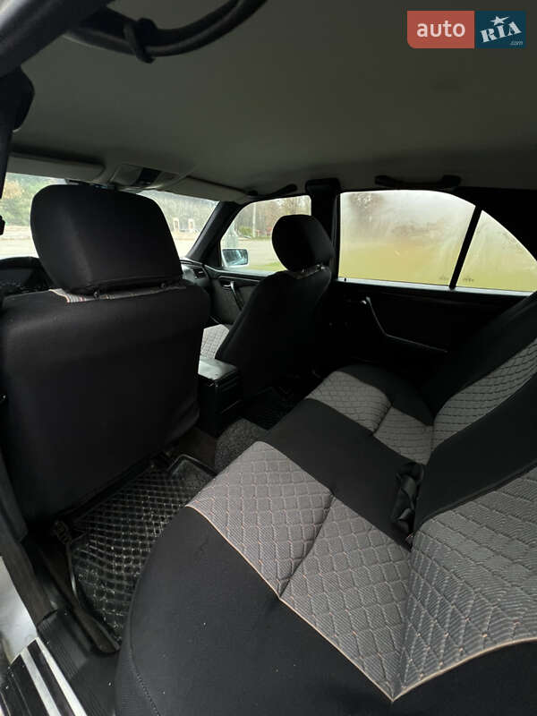 Седан Mercedes-Benz C-Class 1997 в Ровно фото 12 Седан Mercedes-Benz C-Class 1997 в Ровно