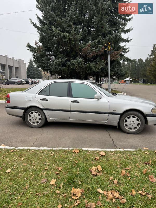 Седан Mercedes-Benz C-Class 1997 в Ровно фото 17 Седан Mercedes-Benz C-Class 1997 в Ровно
