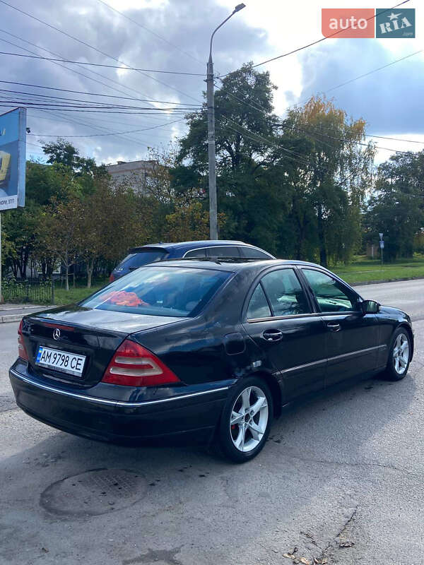 Седан Mercedes-Benz C-Class 2001 в Хмельницькому