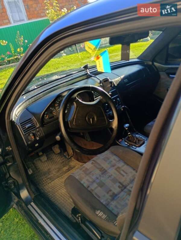 Седан Mercedes-Benz C-Class 1996 в Чорткові