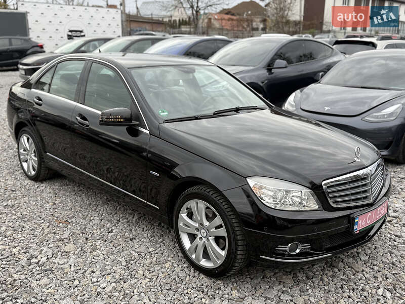 Седан Mercedes-Benz C-Class 2010 в Вінниці