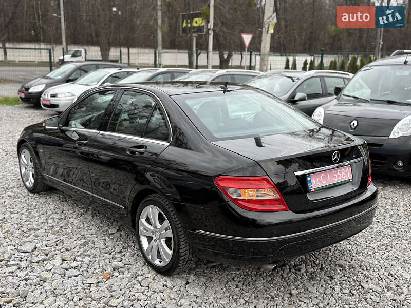 Седан Mercedes-Benz C-Class 2010 в Вінниці