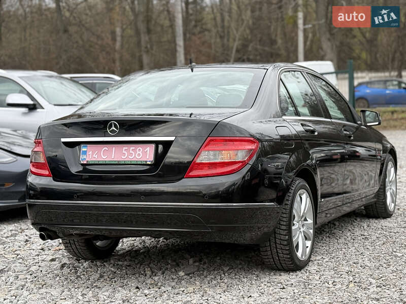Седан Mercedes-Benz C-Class 2010 в Вінниці