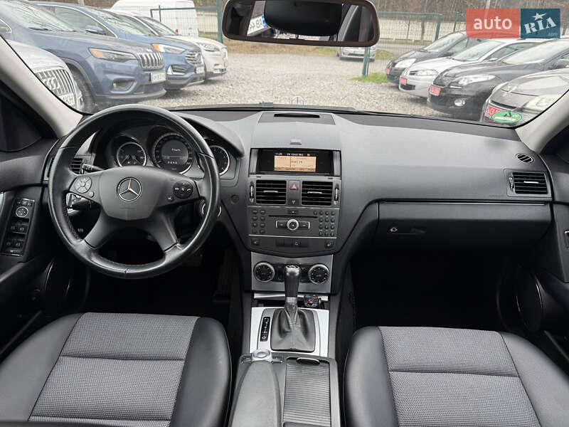 Седан Mercedes-Benz C-Class 2010 в Вінниці