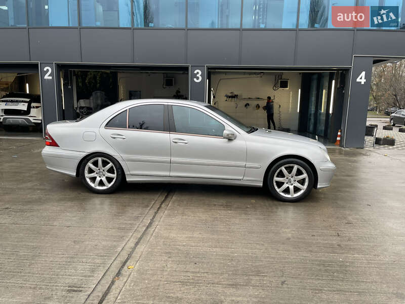 Седан Mercedes-Benz C-Class 2000 в Києві фото 3 Седан Mercedes-Benz C-Class 2000 в Києві