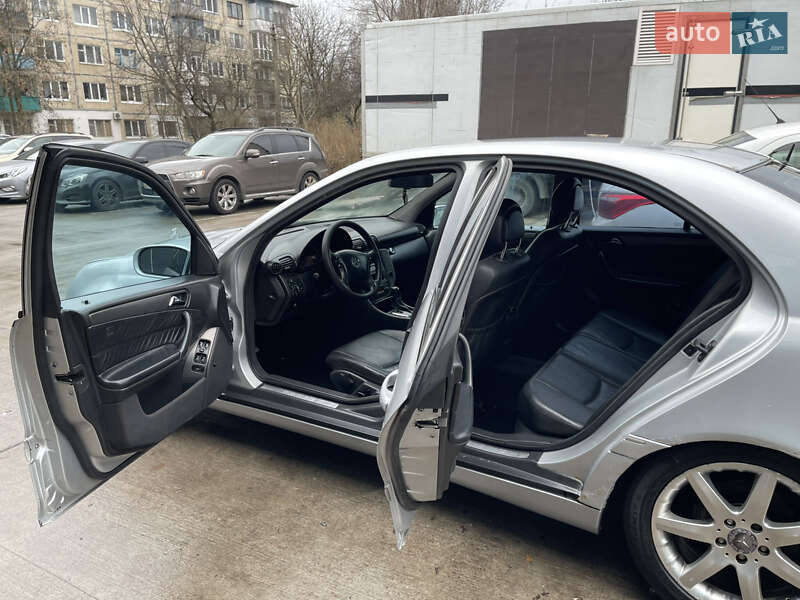 Седан Mercedes-Benz C-Class 2000 в Києві фото 14 Седан Mercedes-Benz C-Class 2000 в Києві