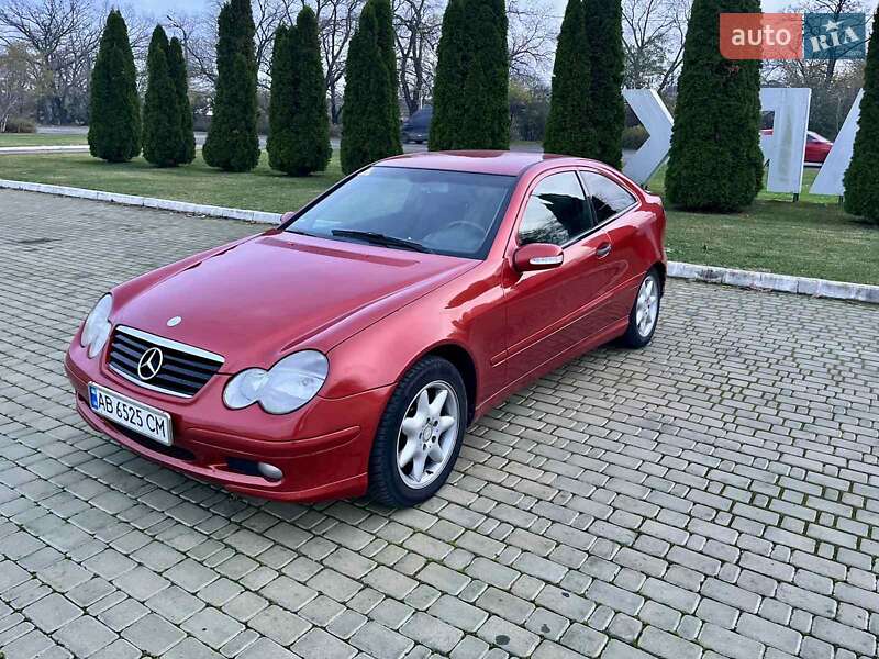 Купе Mercedes-Benz C-Class 2003 в Килии