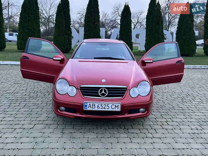 Купе Mercedes-Benz C-Class 2003 в Килии