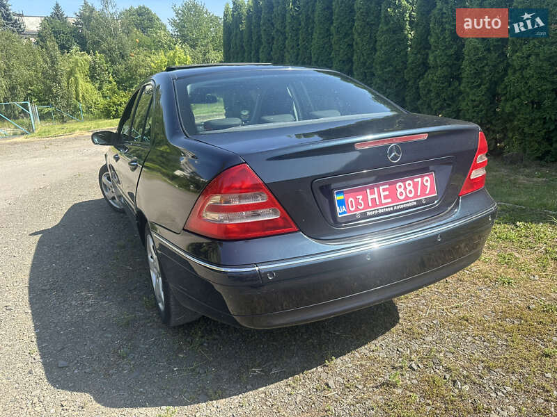 Седан Mercedes-Benz C-Class 2003 в Дерно фото 14 Седан Mercedes-Benz C-Class 2003 в Дерно