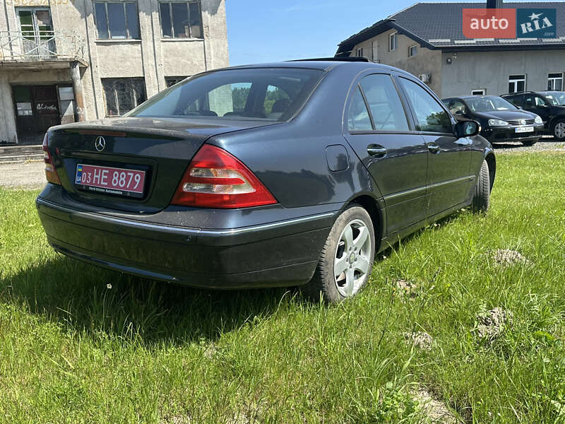 Седан Mercedes-Benz C-Class 2003 в Дерно фото 36 Седан Mercedes-Benz C-Class 2003 в Дерно