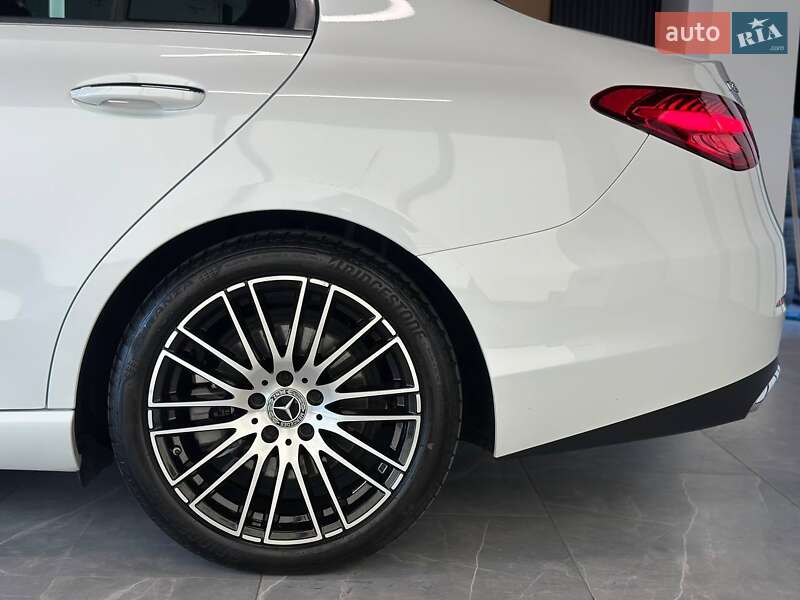 Седан Mercedes-Benz C-Class 2021 в Львове