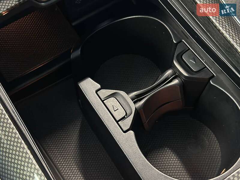 Седан Mercedes-Benz C-Class 2021 в Львове