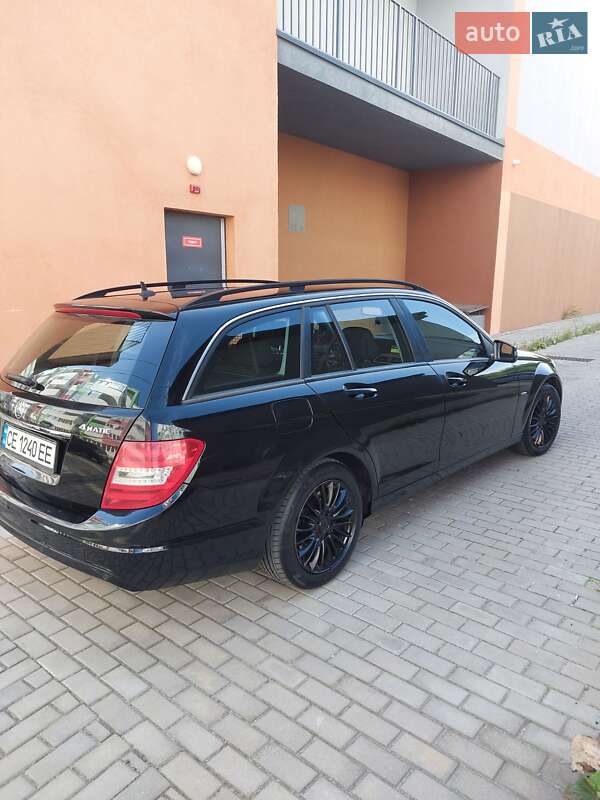 Універсал Mercedes-Benz C-Class 2011 в Львові
