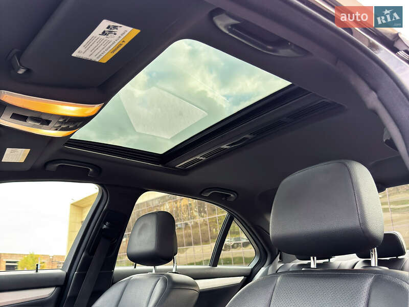 Седан Mercedes-Benz C-Class 2010 в Запорожье