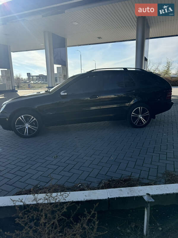 Універсал Mercedes-Benz C-Class 2003 в Запоріжжі фото 5 Універсал Mercedes-Benz C-Class 2003 в Запоріжжі