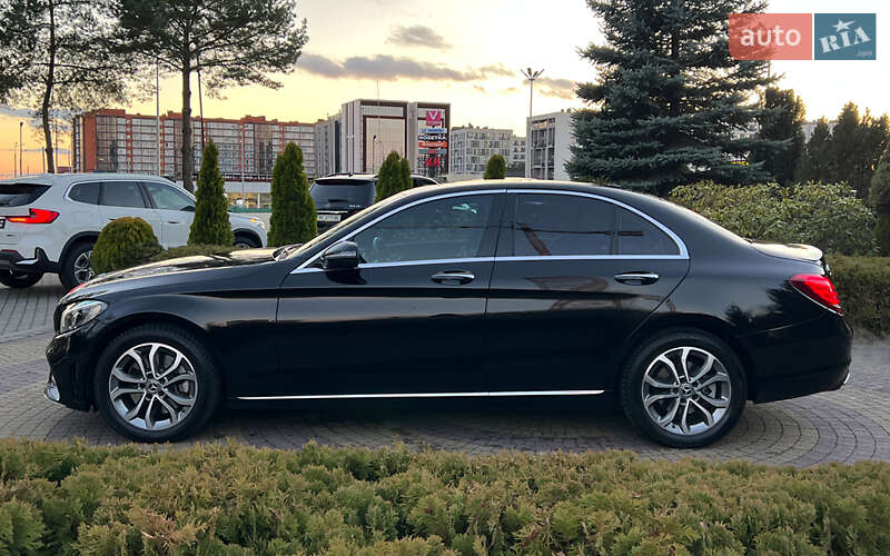 Седан Mercedes-Benz C-Class 2017 в Львові