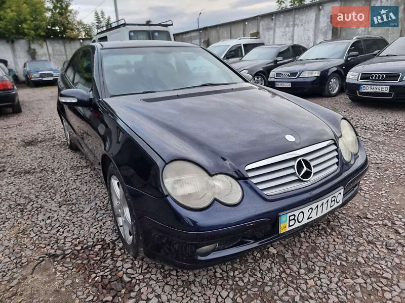 Купе Mercedes-Benz C-Class 2001 в Кременці фото 27 Купе Mercedes-Benz C-Class 2001 в Кременці