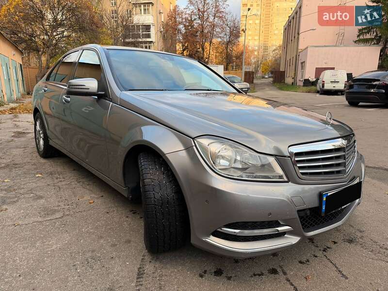 Седан Mercedes-Benz C-Class 2011 в Харькове фото 8 Седан Mercedes-Benz C-Class 2011 в Харькове