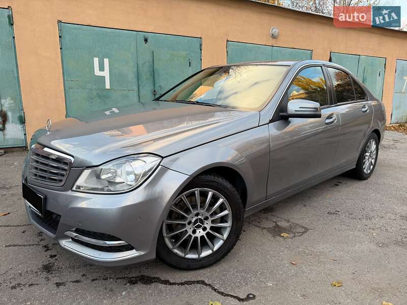 Седан Mercedes-Benz C-Class 2011 в Харькове фото 12 Седан Mercedes-Benz C-Class 2011 в Харькове