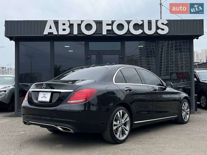 Седан Mercedes-Benz C-Class 2018 в Киеве
