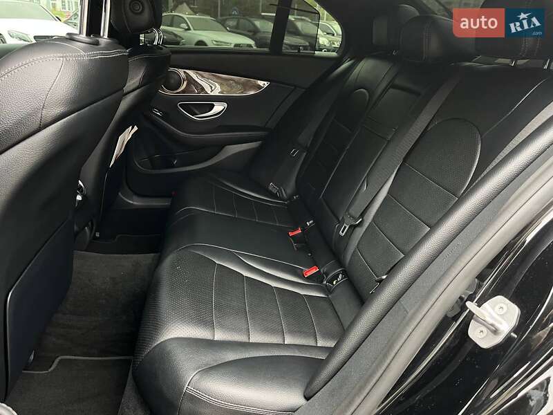 Седан Mercedes-Benz C-Class 2018 в Киеве