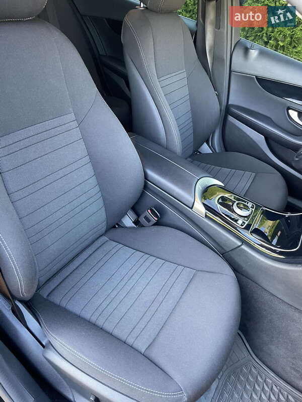 Седан Mercedes-Benz C-Class 2018 в Киеве