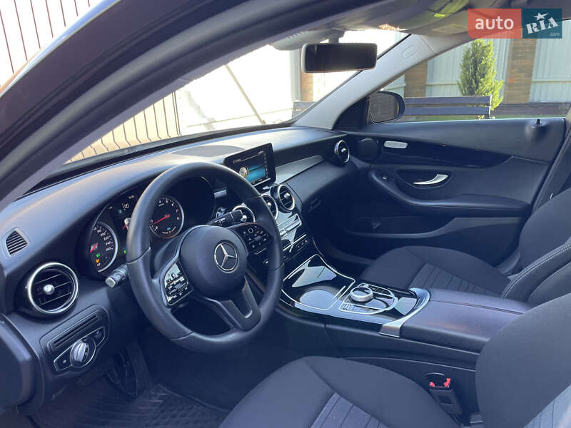 Седан Mercedes-Benz C-Class 2018 в Киеве