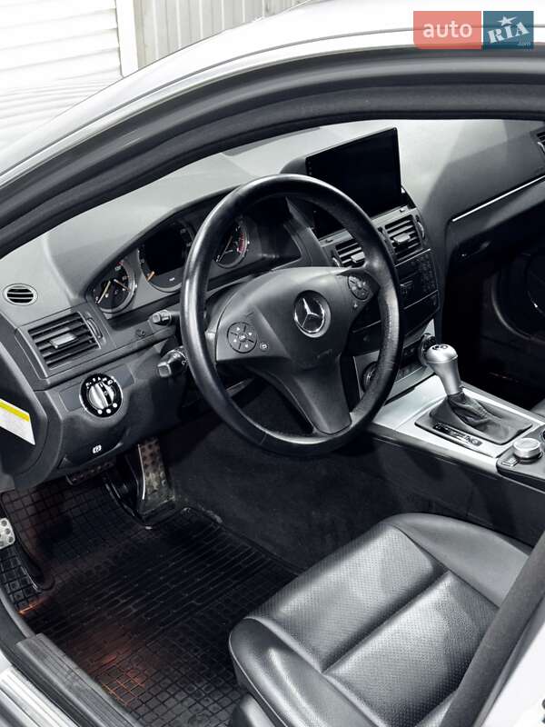 Седан Mercedes-Benz C-Class 2007 в Киеве фото 11 Седан Mercedes-Benz C-Class 2007 в Киеве