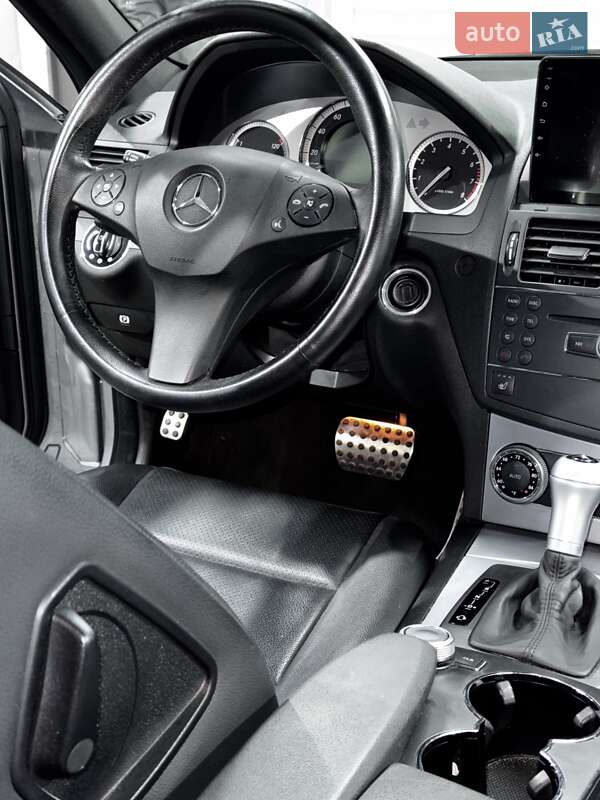 Седан Mercedes-Benz C-Class 2007 в Киеве фото 16 Седан Mercedes-Benz C-Class 2007 в Киеве