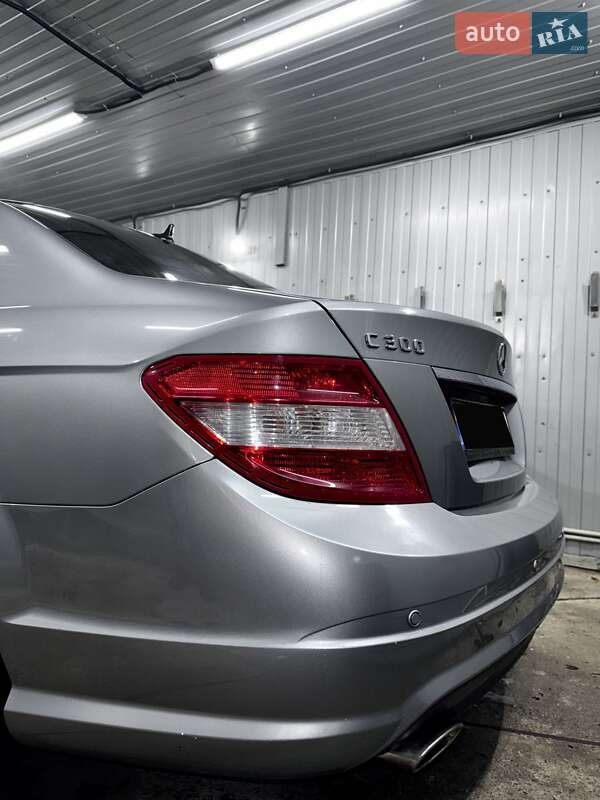 Седан Mercedes-Benz C-Class 2007 в Киеве фото 20 Седан Mercedes-Benz C-Class 2007 в Киеве