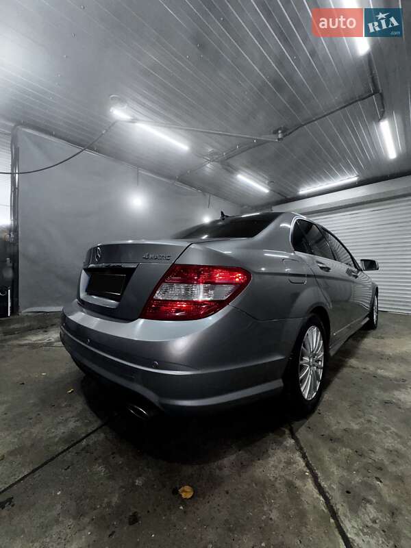 Седан Mercedes-Benz C-Class 2007 в Киеве фото 36 Седан Mercedes-Benz C-Class 2007 в Киеве