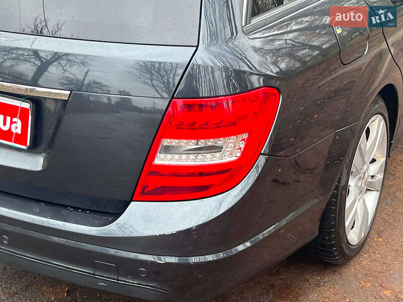 Универсал Mercedes-Benz C-Class 2013 в Киеве фото 12 Универсал Mercedes-Benz C-Class 2013 в Киеве