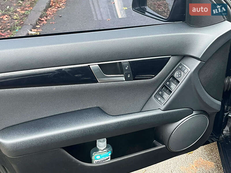 Универсал Mercedes-Benz C-Class 2013 в Киеве фото 28 Универсал Mercedes-Benz C-Class 2013 в Киеве