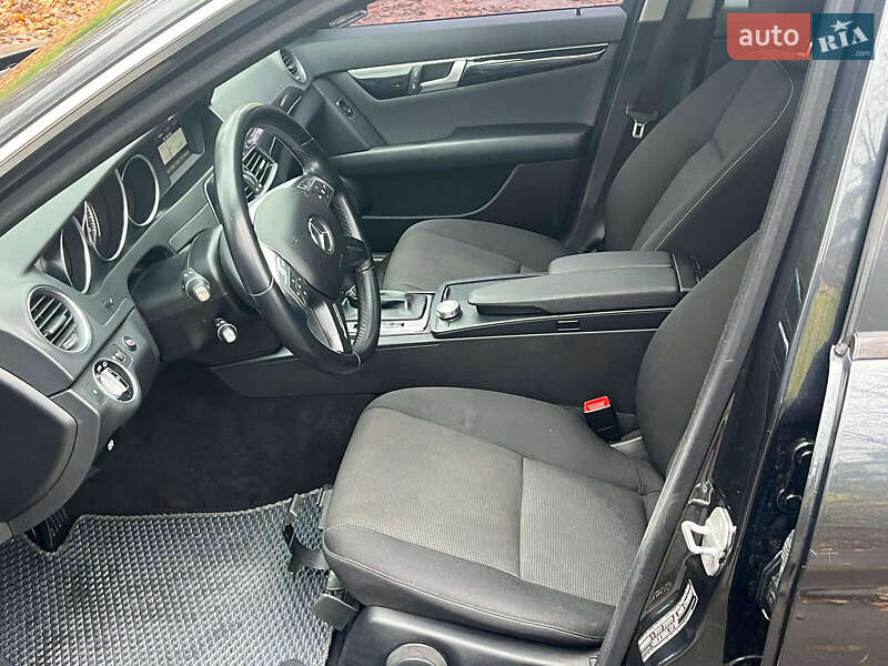 Универсал Mercedes-Benz C-Class 2013 в Киеве фото 27 Универсал Mercedes-Benz C-Class 2013 в Киеве
