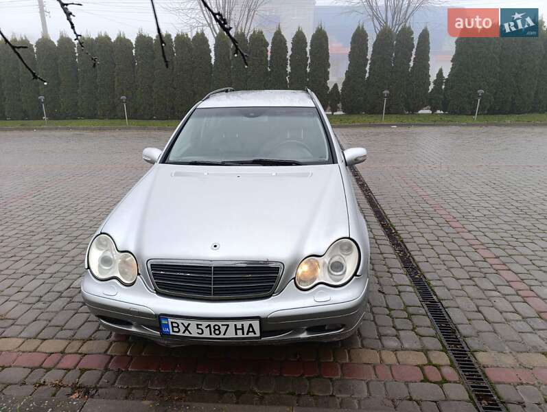 Универсал Mercedes-Benz C-Class 2004 в Дунаевцах фото 5 Универсал Mercedes-Benz C-Class 2004 в Дунаевцах