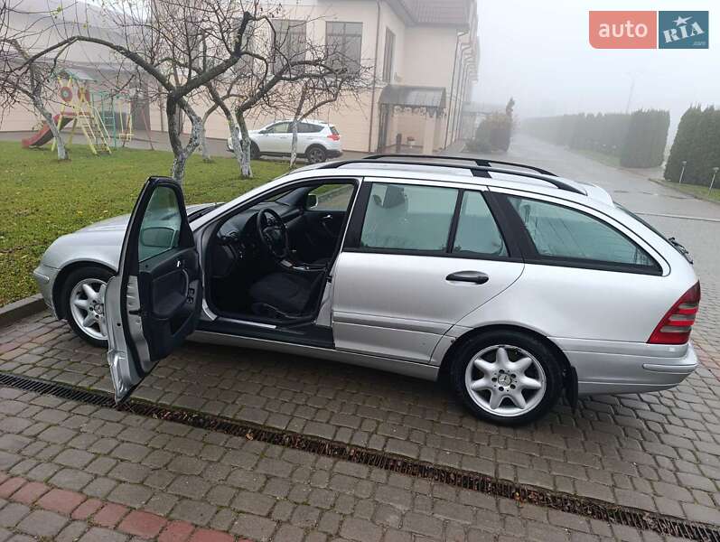Универсал Mercedes-Benz C-Class 2004 в Дунаевцах фото 10 Универсал Mercedes-Benz C-Class 2004 в Дунаевцах