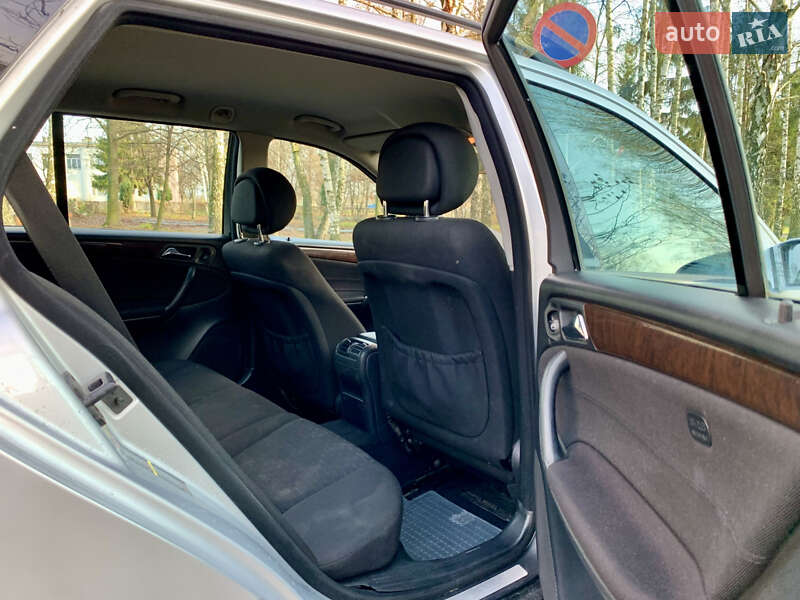 Универсал Mercedes-Benz C-Class 2006 в Малине