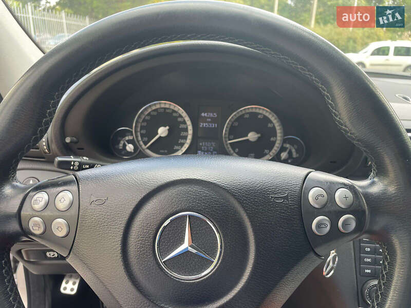 Седан Mercedes-Benz C-Class 2007 в Дніпрі