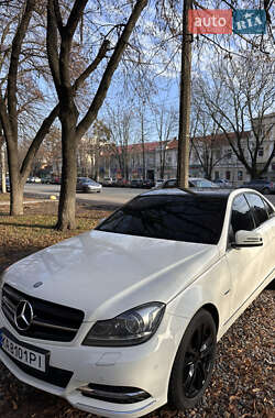 Седан Mercedes-Benz C-Class 2011 в Полтаве
