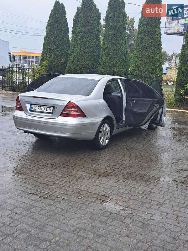 Седан Mercedes-Benz C-Class 2003 в Малинцах