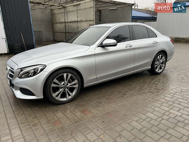 Седан Mercedes-Benz C-Class 2017 в Ізяславі