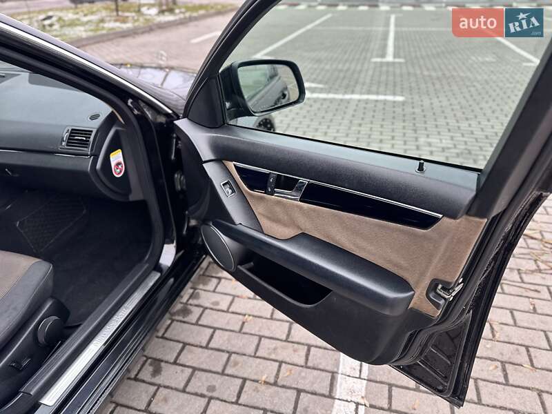 Седан Mercedes-Benz C-Class 2008 в Коломиї