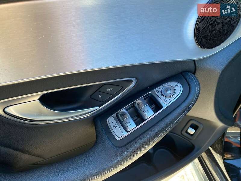 Седан Mercedes-Benz C-Class 2019 в Львове