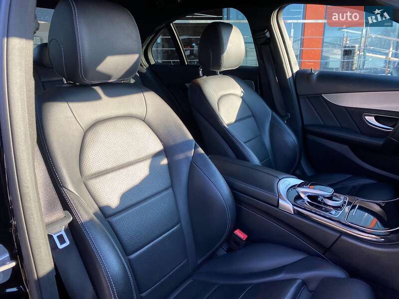 Седан Mercedes-Benz C-Class 2019 в Львове