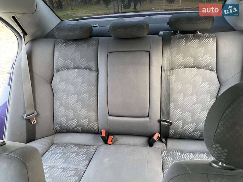 Седан Mercedes-Benz C-Class 2001 в Дубно