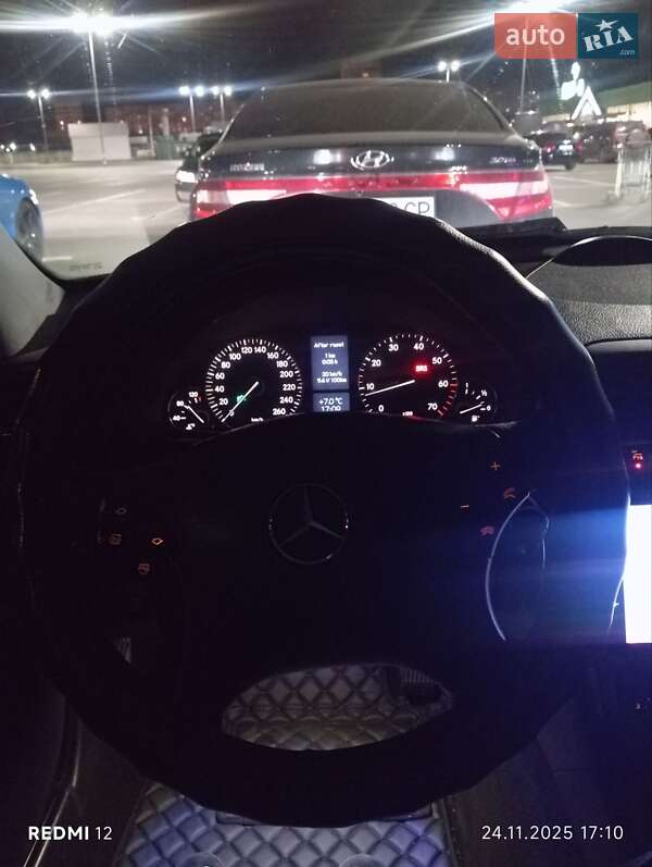 Седан Mercedes-Benz C-Class 2004 в Одесі