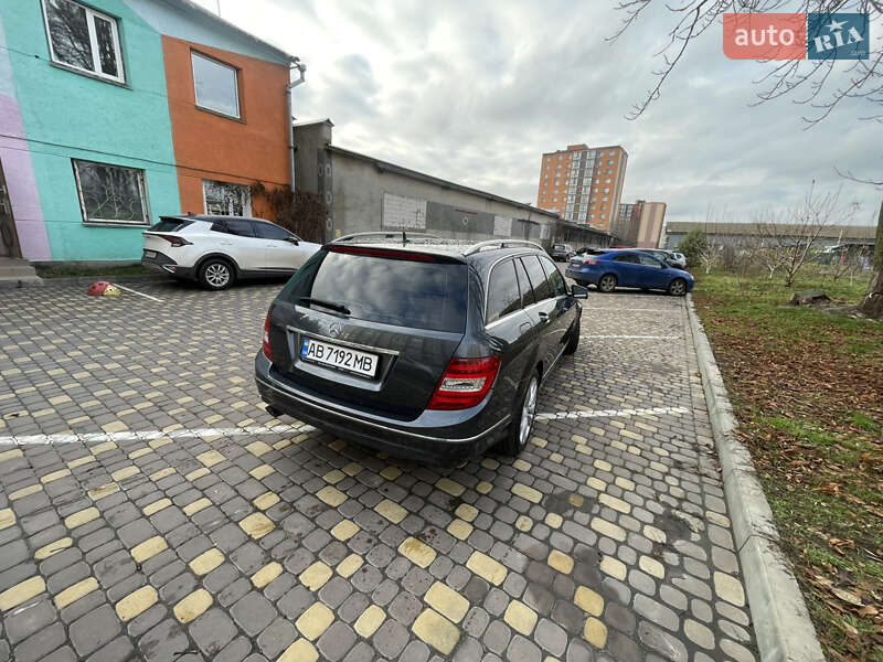 Універсал Mercedes-Benz C-Class 2012 в Вінниці