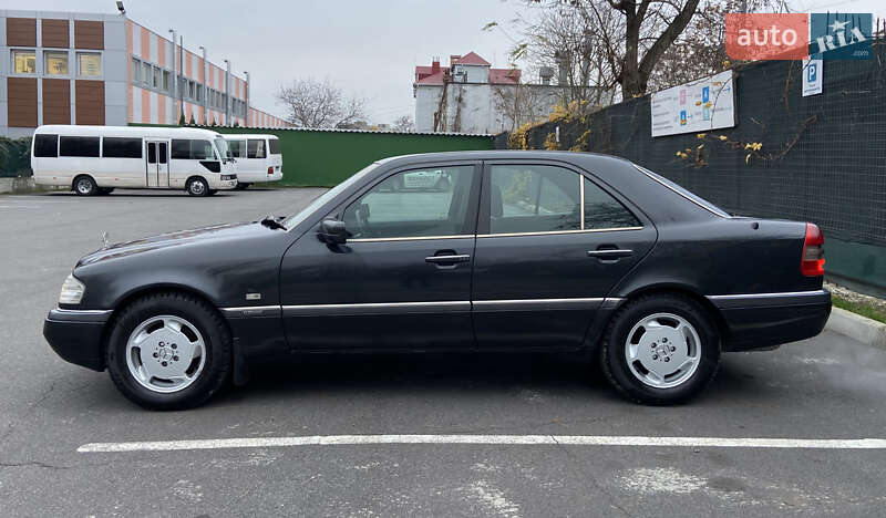 Седан Mercedes-Benz C-Class 1995 в Одессе