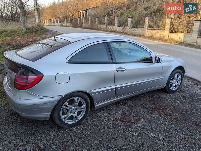 Купе Mercedes-Benz C-Class 2001 в Бучаче
