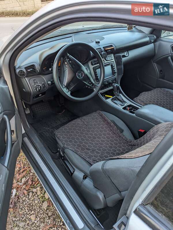 Купе Mercedes-Benz C-Class 2001 в Бучаче